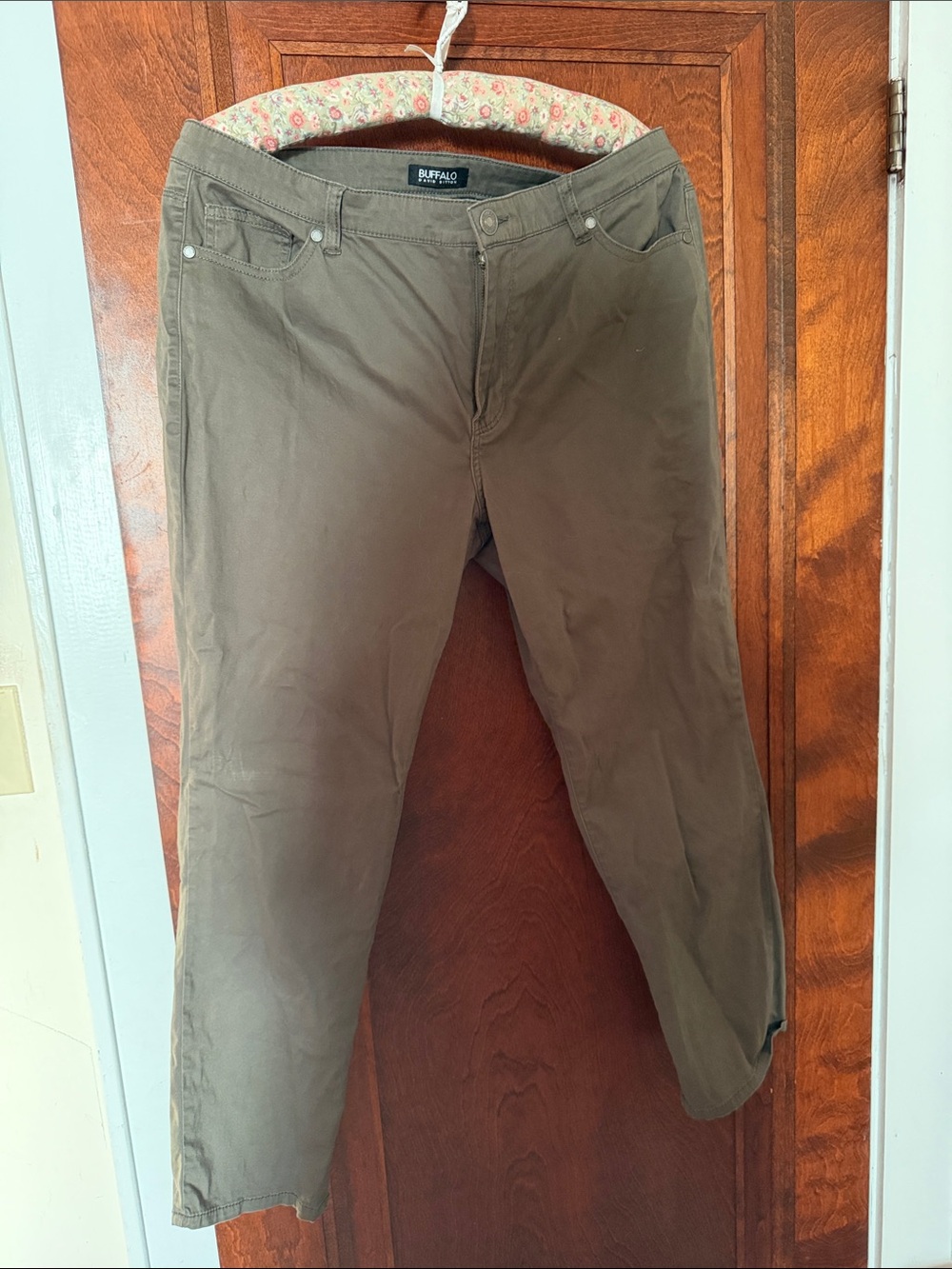 Buffalo David Bitton Straight-Leg Pants in Olive